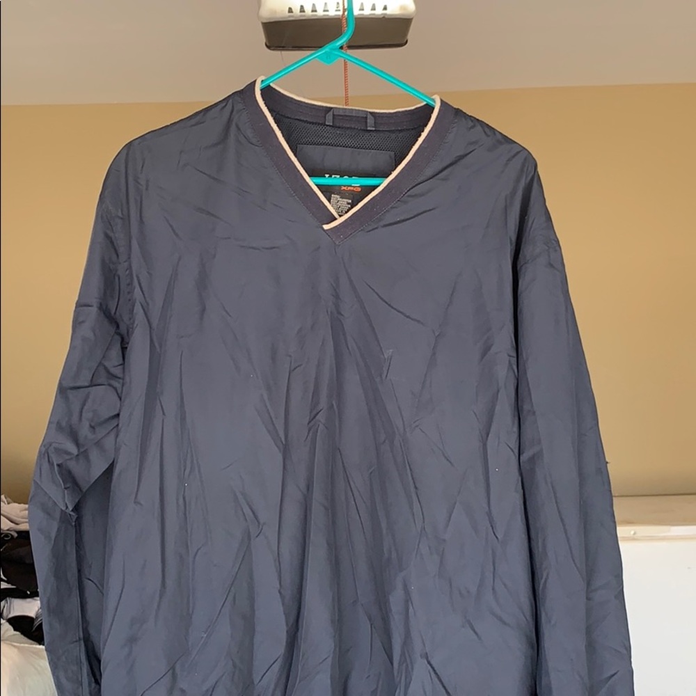 Izod wind breaker